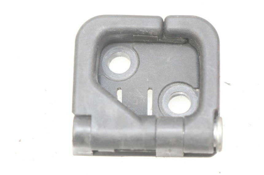 photo de TASHAKJEHAKJE SUZUKI SIXTEEN 125 (2008 - 2010) - Zoom op gebruiksstaat