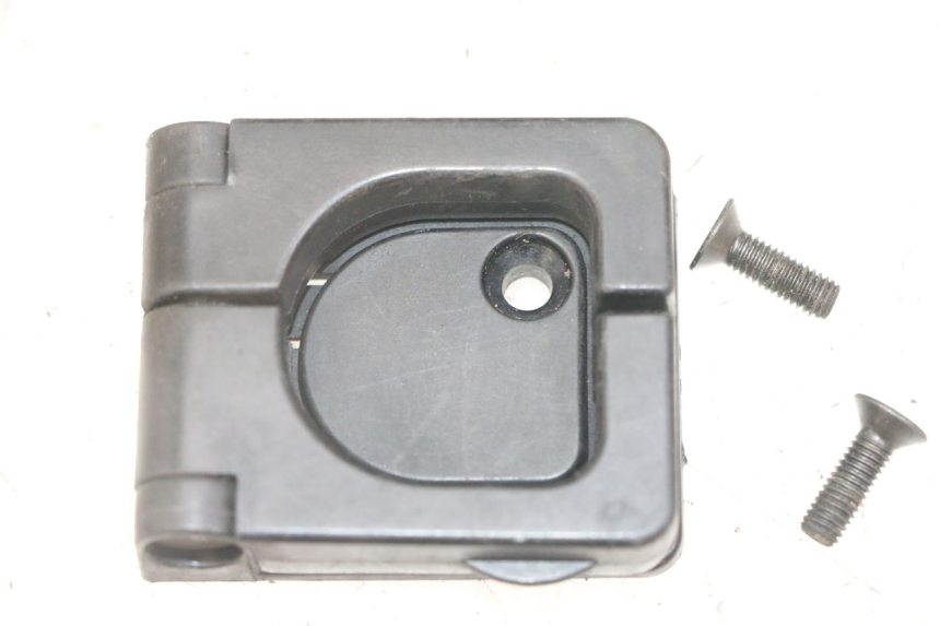 photo de TASHAKJEHAKJE PEUGEOT VIVACITY NEW 4T 50 (2008 - 2017) - Zoom op gebruiksstaat