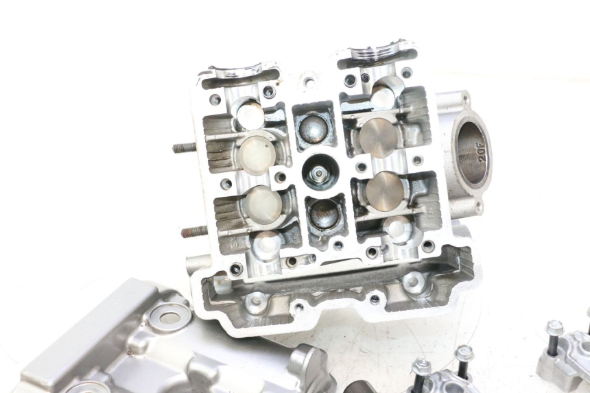 photo de ACHTERKOP SUZUKI SV S 650 (1999 - 2002) - Focus op structuur