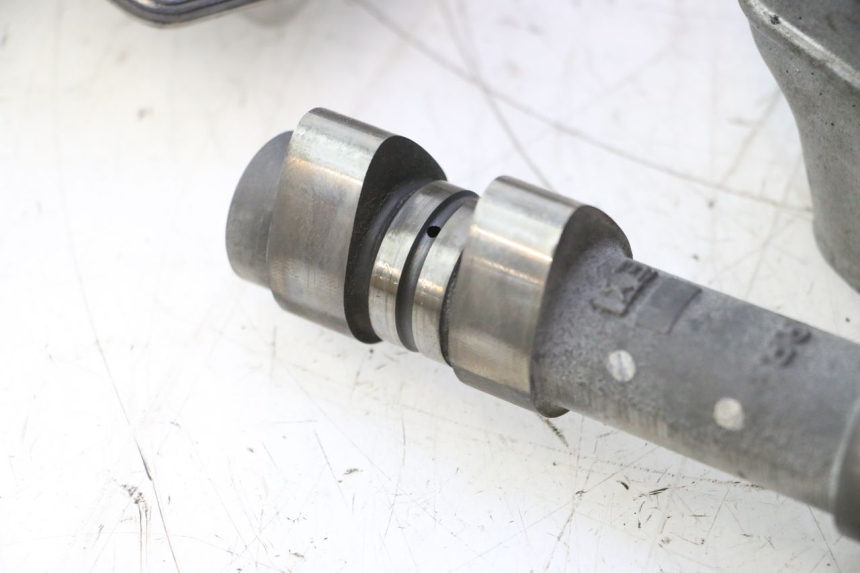 photo de ACHTERKOPPENDEEL HONDA VFR FI RC46 800 (1998 - 2001) - Focus op structuur