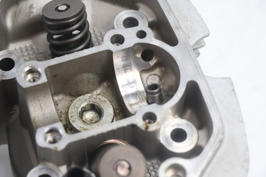 photo de ACHTERSTE KOP HONDA XLV VARADERO 125 (2007 - 2012) - Focus op structuur