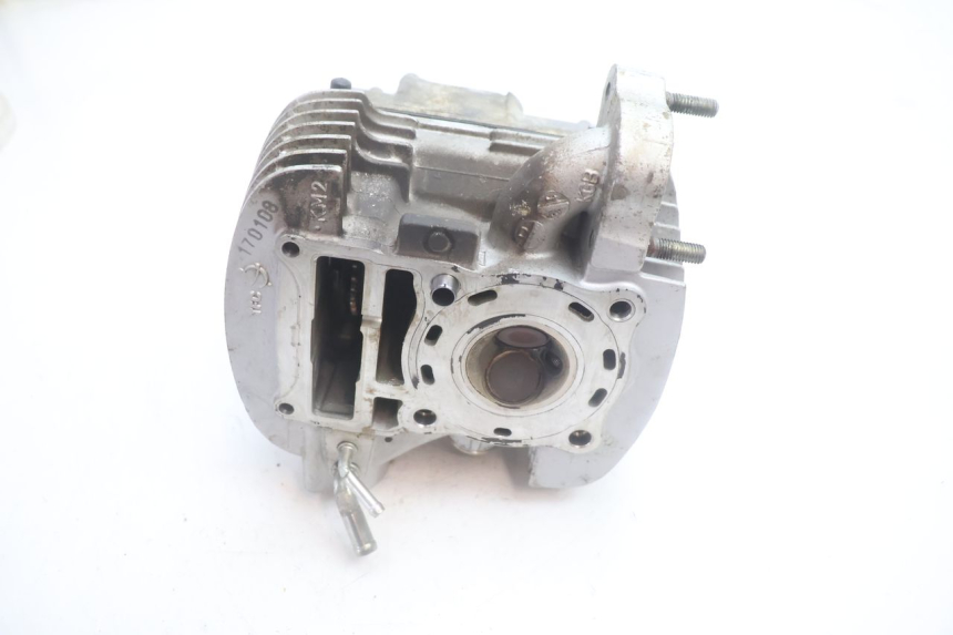 photo de ACHTERSTE KOP HONDA XLV VARADERO 125 (2007 - 2012) - Overzicht