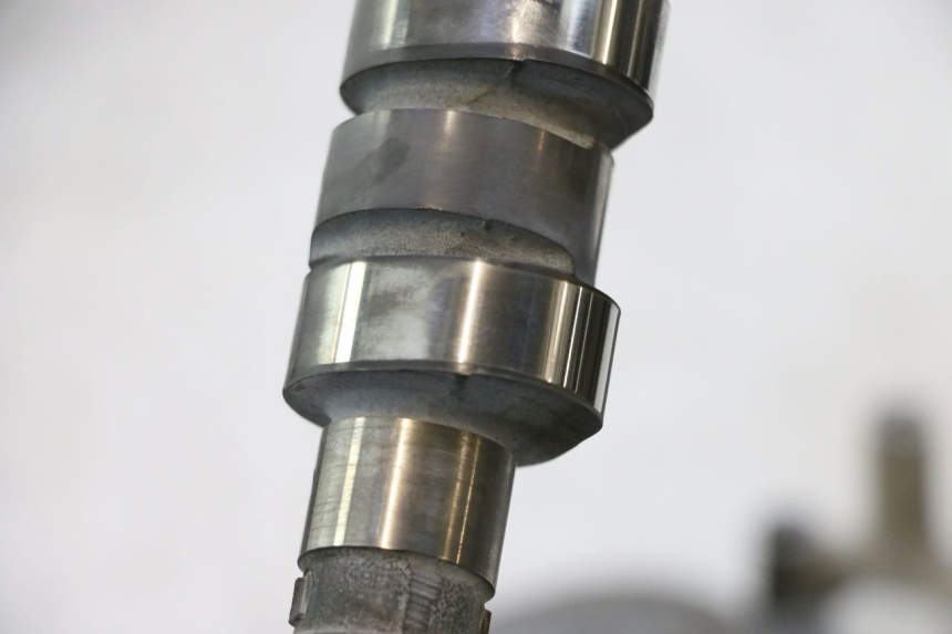 photo de ACHTERSTE KOP HONDA XRV AFRICA TWIN 750 (1990 - 1992) - Focus op structuur