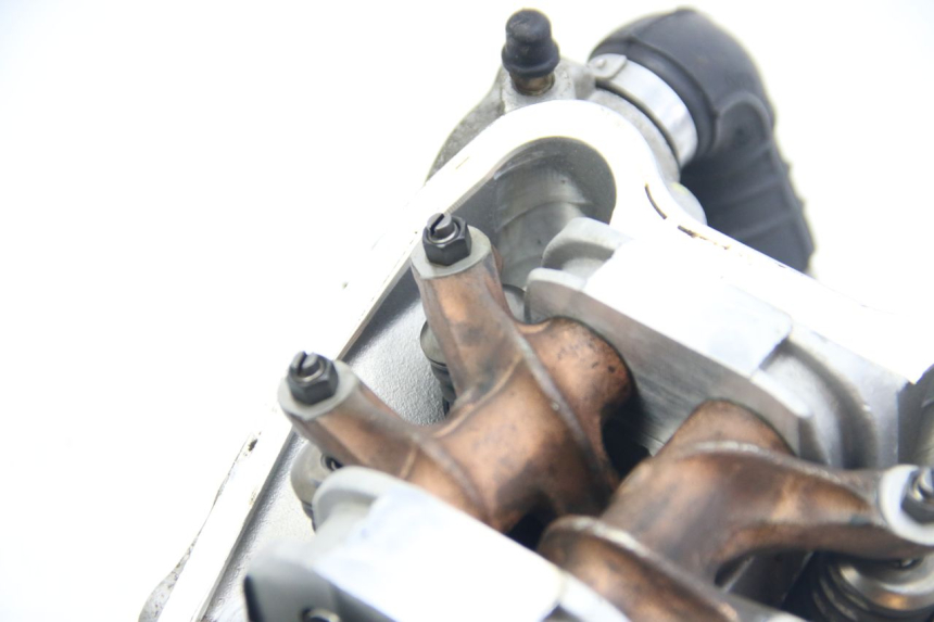 photo de KOPPELINGSHUIS APRILIA ATLANTIC 500 (2002 - 2003) - Focus op structuur