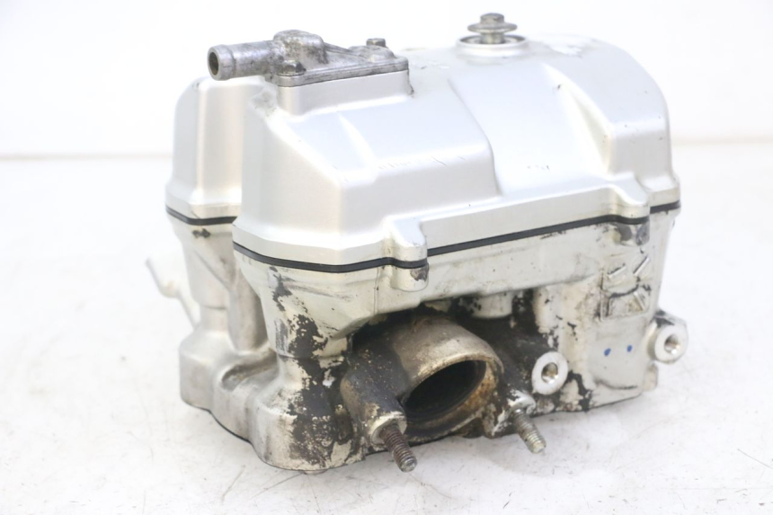 photo de VOORKANT KOPPELINGSHUIS HONDA NTV DEAUVILLE ABS 700 (2007 - 2016) - Detail van het onderdeel