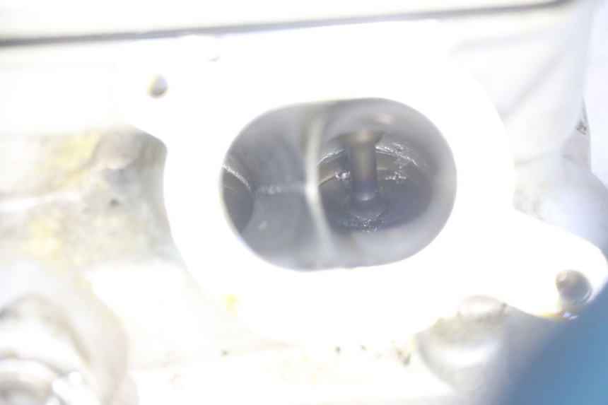 photo de VOORKANT KOPPELINGSHUIS HONDA NTV DEAUVILLE ABS 700 (2007 - 2016) - Zoom op gebruiksstaat