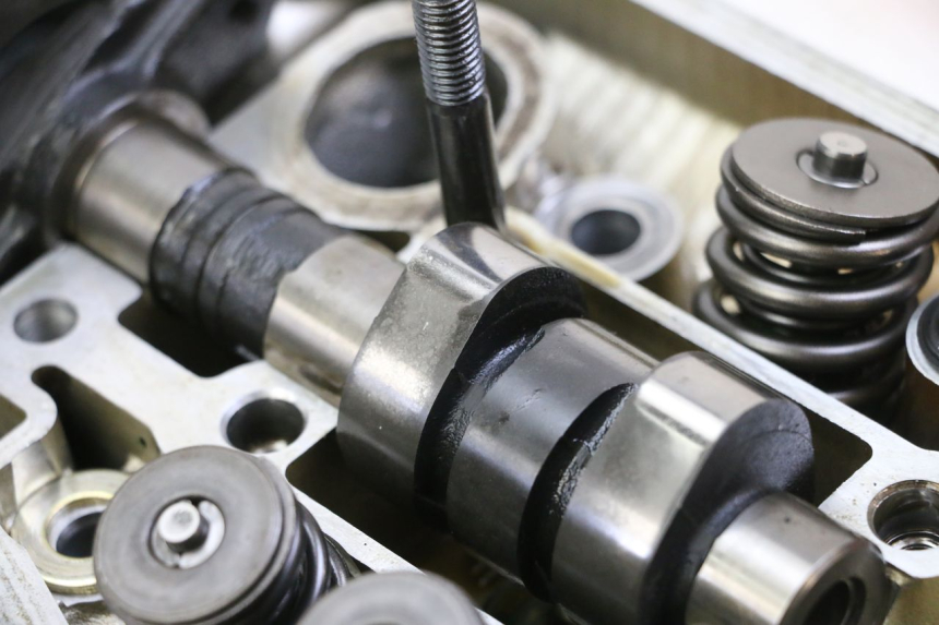 photo de VOORKOPPELING HONDA NTV DEAUVILLE 650 (2001 - 2006) - Zoom op componenten