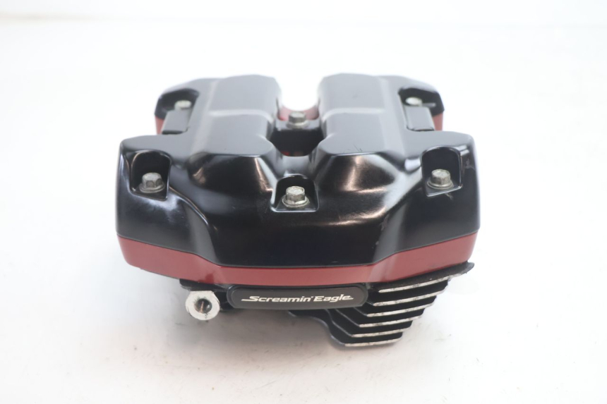 photo de VOORKANT CILINDERKOP HARLEY DAVIDSON ROAD GLIDE FLTRXSE 1920 (2018 - 2022) - Focus op structuur