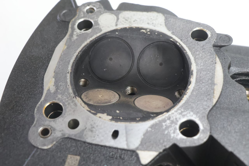 photo de VOORKANT CILINDERKOP HARLEY DAVIDSON ROAD GLIDE FLTRXSE 1920 (2018 - 2022) - Detail van het onderdeel