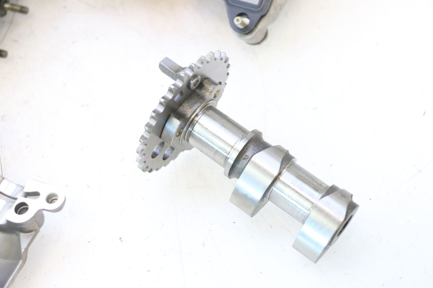 photo de VOORKANT CILINDERKOP CAN-AM SPYDER RS 1000 (2008 - 2012) - Kenmerkende details