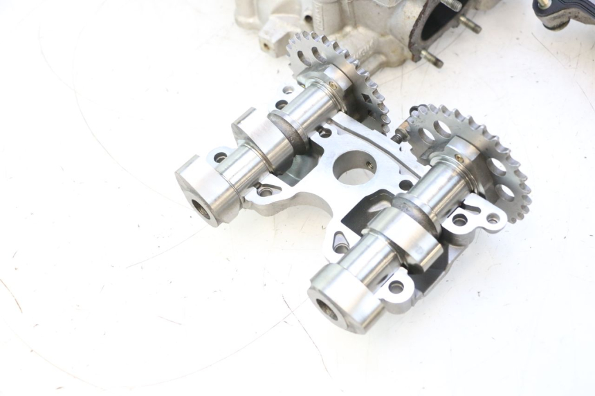 photo de VOORKANT CILINDERKOP CAN-AM SPYDER RS 1000 (2008 - 2012) - Detailaanzicht