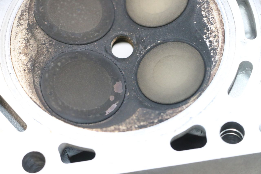 photo de VOORKANT CILINDERKOP CAN-AM SPYDER RS 1000 (2008 - 2012) - Detail van het onderdeel