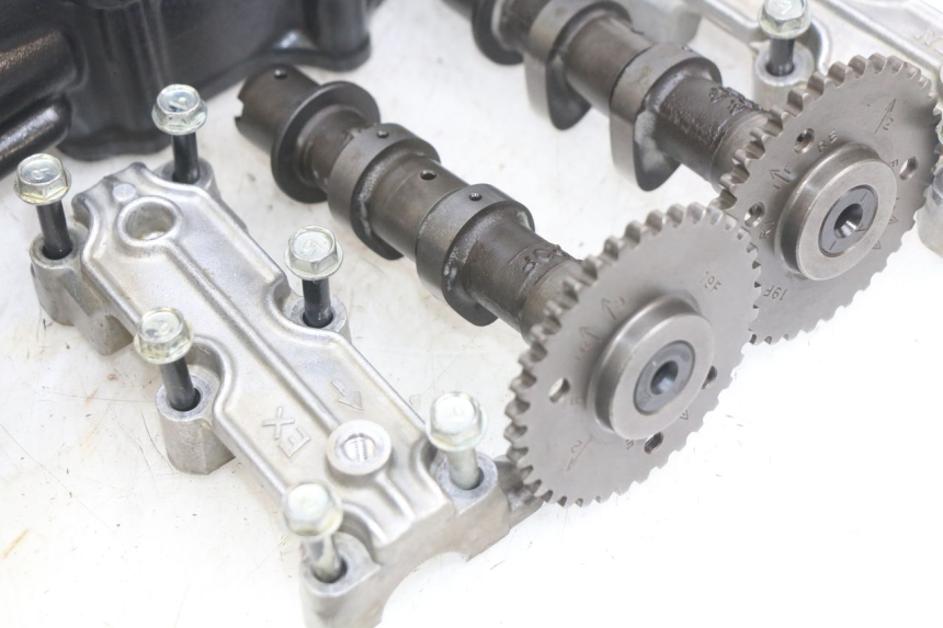 photo de VOORKANT KOPPELINGSHUIS SUZUKI SV N 650 (1999 - 2002) - Andere kijkhoek