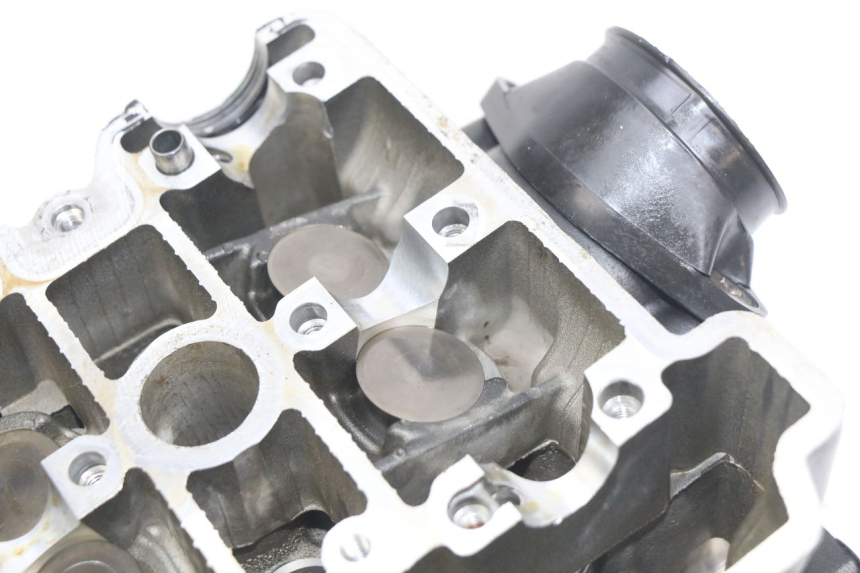 photo de VOORKANT KOPPELINGSHUIS SUZUKI SV N 650 (1999 - 2002) - Zoom op kwaliteit