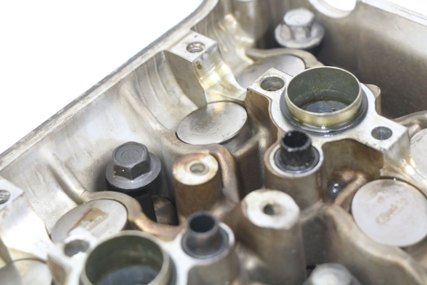 photo de VOORKANT KOPPELINGSHUIS HONDA VFR FI RC46 800 (1998 - 2001) - Kenmerkende details