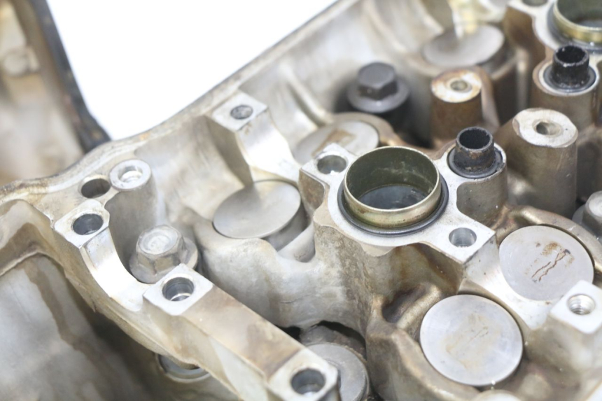 photo de VOORKANT KOPPELINGSHUIS HONDA VFR FI RC46 800 (1998 - 2001) - Zoom op componenten