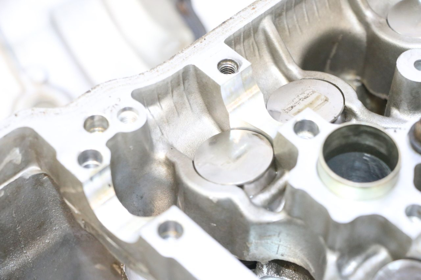 photo de VOORKANT KOPPELINGSHUIS HONDA VFR FI RC46 800 (1998 - 2001) - Detailaanzicht