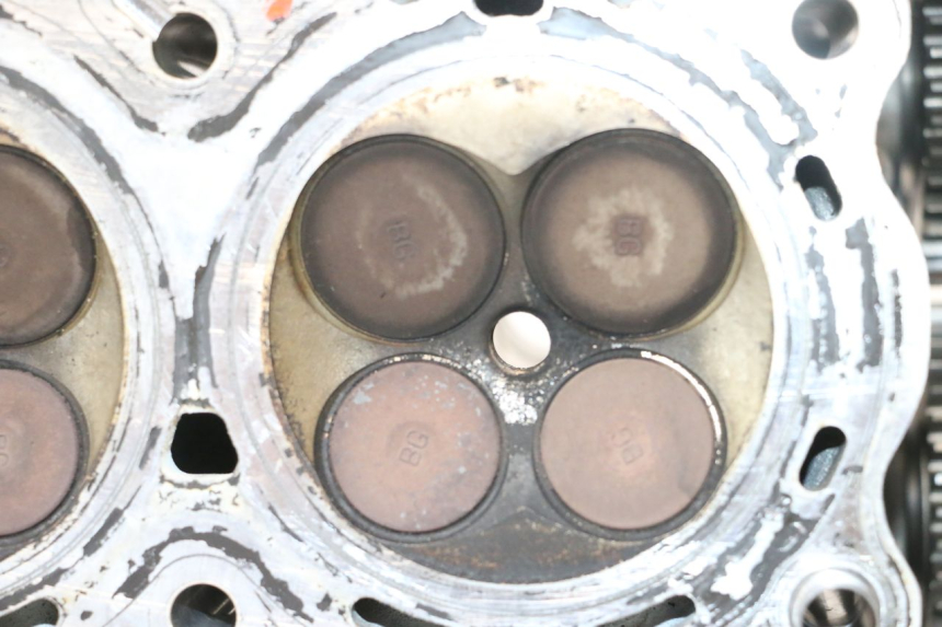photo de VOORKANT KOPPELINGSHUIS HONDA VFR FI RC46 800 (1998 - 2001) - Detail van het onderdeel