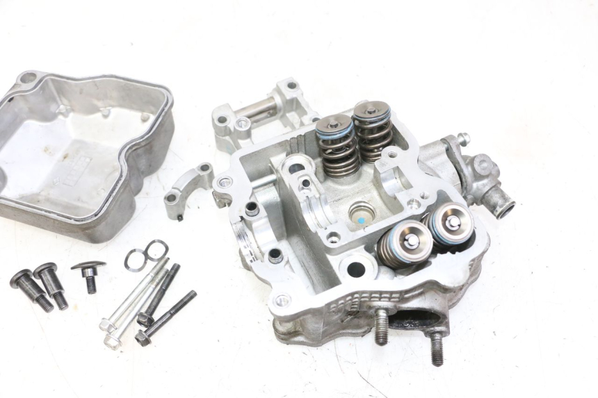 photo de KOPPELINGDEKSEL SUZUKI BURGMAN 125 (2007 - 2014) - Zoom op componenten