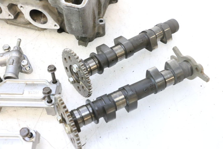 photo de KOPPELINGSHUIS HONDA FJS SILVER WING SILVERWING 400 (2005 - 2008) - Focus op structuur
