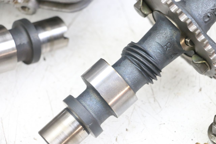 photo de KOPPELINGSHUIS SUZUKI GSX E 250 (1982 - 1983) - Technische close-up