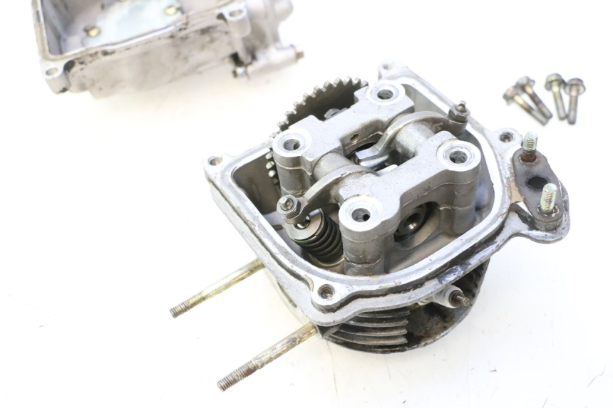 photo de KOPPELINGSHUIS PEUGEOT KISBEE 4T 50 (2010 - 2017) - Bevestigingspunten