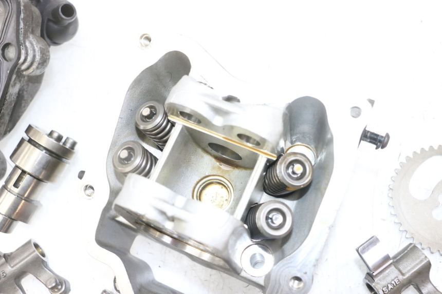 photo de KOPPELINGSHUIS PIAGGIO MP3 LT 300 (2010 - 2016) - Technische close-up