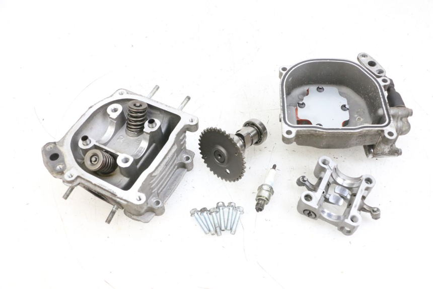 photo de KOPPELINGSHUIS JM MOTORS OLDIES 4T 50 (2010 - 2020) - Zoom op componenten