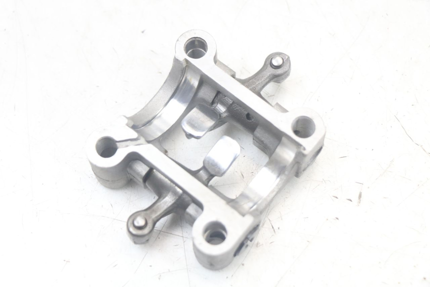 photo de KOPPELINGSHUIS TNT MOTOR ROMA 10' 4T 50 (2007 - 2018) - Kenmerkende details