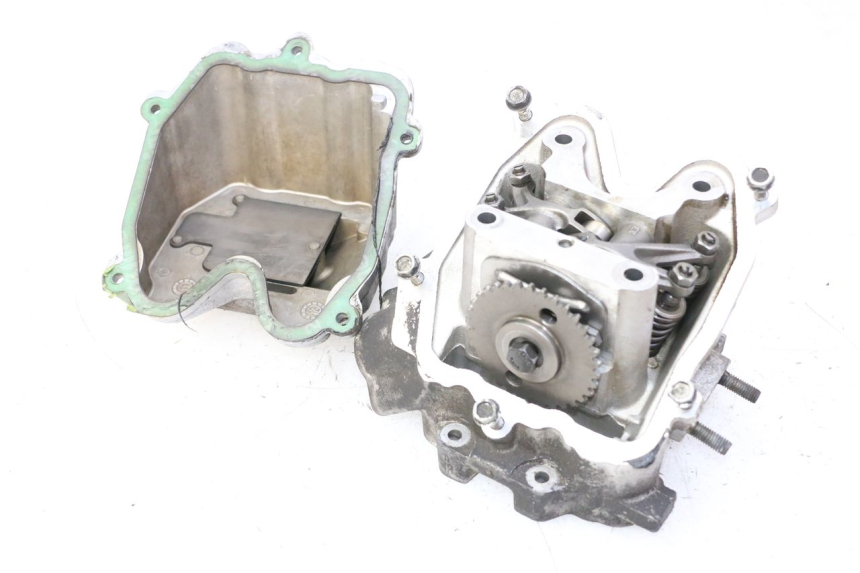 photo de KOPPELINGSHUIS PEUGEOT SATELIS 125 (2013 - 2018) - Zoom op componenten