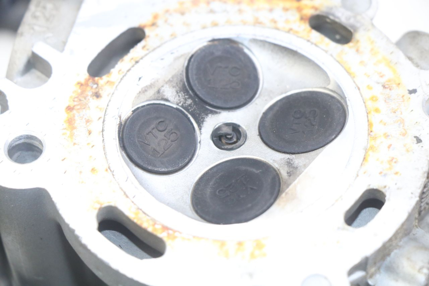 photo de KOPPELINGSHUIS APRILIA SCARABEO LIGHT 125 (2007 - 2011) - Zoom op componenten