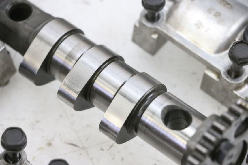 photo de KOPPELINGSHUIS YAMAHA TDM ABS 900 (2002 - 2014) - Zoom op kwaliteit