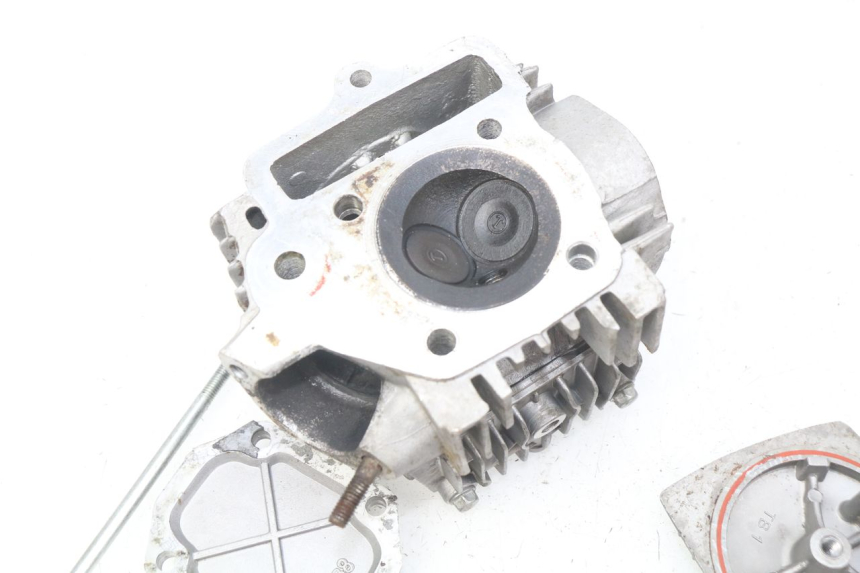 photo de KOPPELINGSHUIS NITRO MOTORS THUNDER 125 - Bevestigingspunten