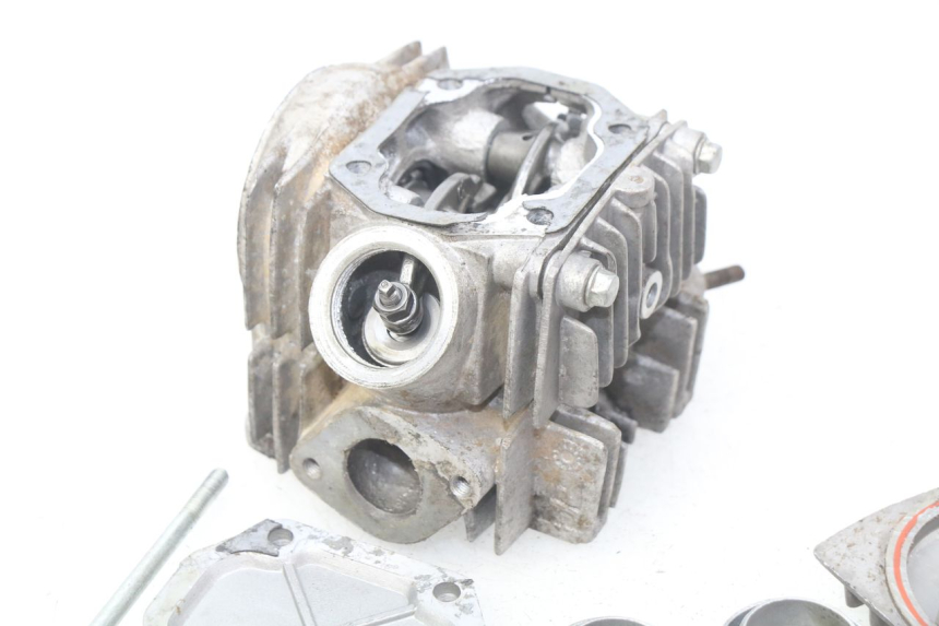 photo de KOPPELINGSHUIS NITRO MOTORS THUNDER 125 - Markeringen en referenties