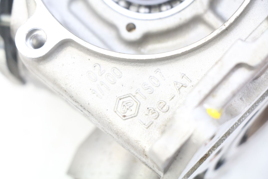 photo de KOPPELINGSHUIS PIAGGIO VESPA GTS IGET ABS 125 (2017 - 2023) - Zoom op gebruiksstaat