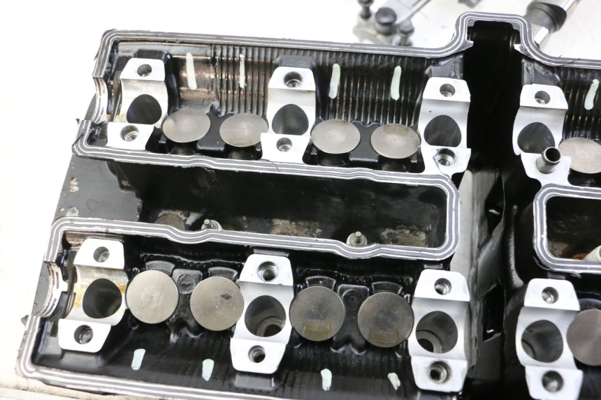 photo de KOPPELINGSHUIS YAMAHA FZS FAZER 600 (2001 - 2003) - Focus op structuur