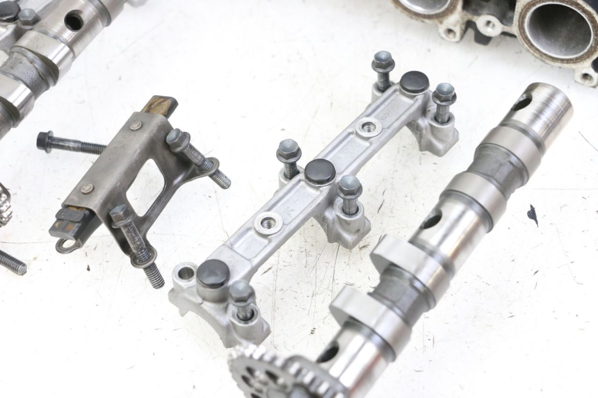 photo de KOPPELINGSHUIS YAMAHA FZS FAZER 600 (2001 - 2003) - Markeringen en referenties