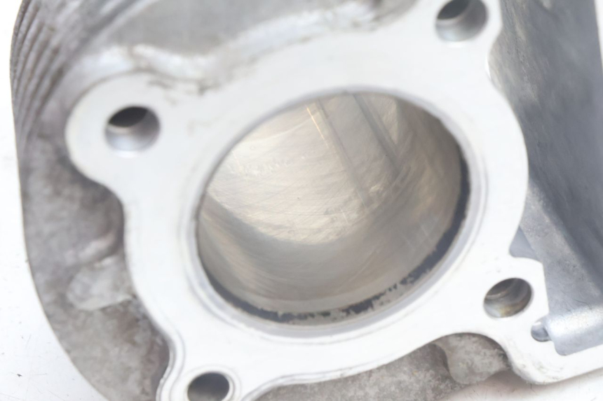 photo de CYLINDER YAMAHA BW'S BWS 125 (2010 - 2013) - Andere kijkhoek