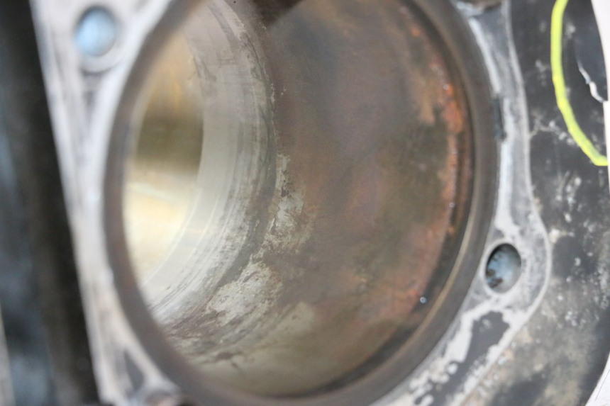 photo de CYLINDER SUZUKI DR S 600 (1985 - 1989) - Technische close-up