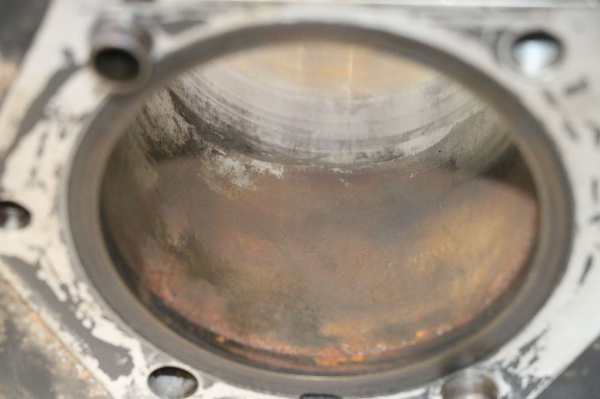photo de CYLINDER SUZUKI DR S 600 (1985 - 1989) - Bevestigingspunten