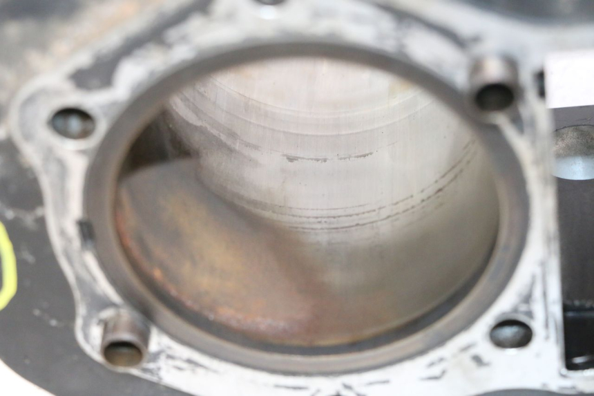 photo de CYLINDER SUZUKI DR S 600 (1985 - 1989) - Staat van het oppervlak