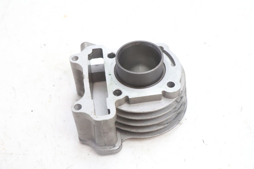 photo de CYLINDER PEUGEOT KISBEE 4T 50 (2010 - 2017) - Gecontroleerd onderdeel