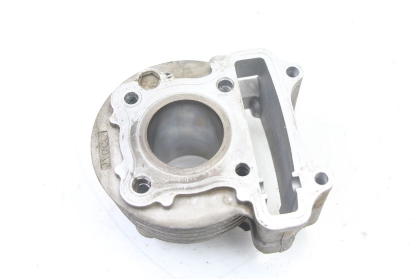 photo de CILINDER PEUGEOT KISBEE 4T 50 (2018 - 2022) - Zoom op gebruiksstaat