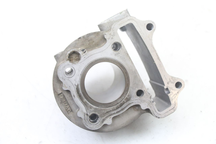 photo de CILINDER PEUGEOT KISBEE 4T 50 (2018 - 2022) - Andere kijkhoek