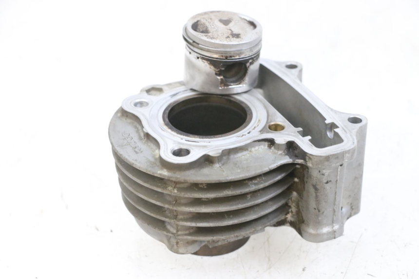 photo de CILINDER ZUIGER KYMCO AGILITY 16+ 4T 50 (2018 - 2023) - Hoofdaanzicht