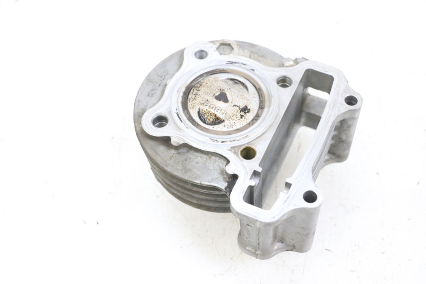 photo de CILINDER ZUIGER KYMCO AGILITY 16+ 4T 50 (2018 - 2023) - Andere kijkhoek