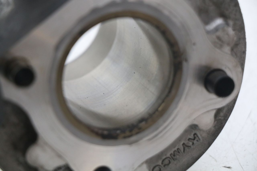 photo de CILINDER ZUIGER KYMCO AGILITY 4T 50 (2005 - 2018) - Bevestigingspunten