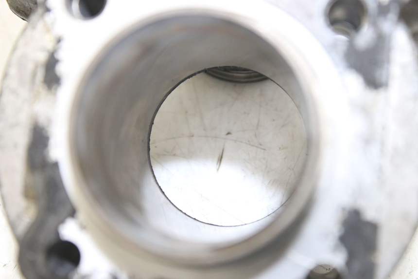 photo de CILINDER ZUIGER KYMCO AGILITY 4T 50 (2005 - 2018) - Zoom op gebruiksstaat