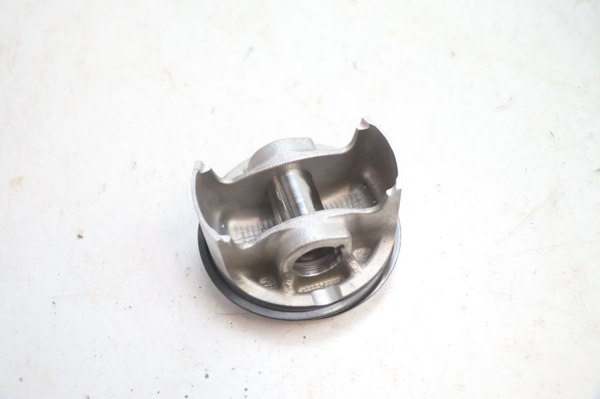 photo de ACHTERSTE ZUIKERCILINDER GILERA GP 800 (2007 - 2013) - Detailaanzicht