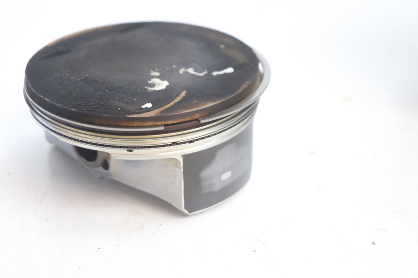 photo de ACHTERSTE PISTOONCYLINDER HARLEY DAVIDSON ROAD GLIDE FLTRXSE 1920 (2018 - 2022) - Alternatieve hoek